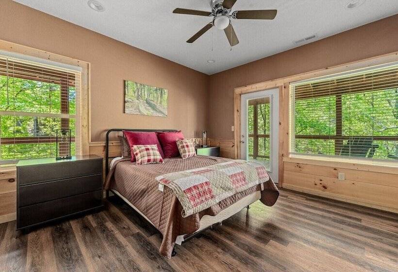 Elegant Elite Estate By Ghosal Luxury Lodging