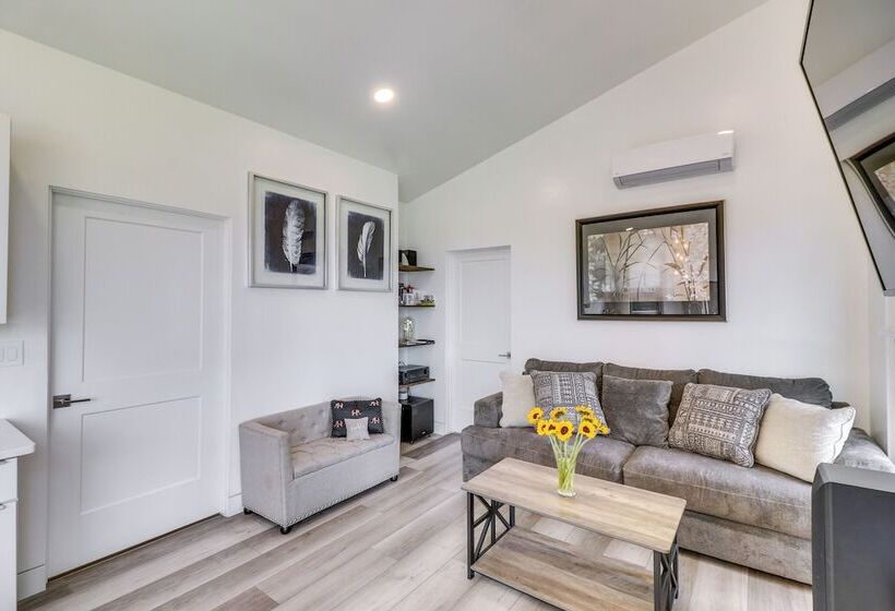 Hot Tub & Views:  Sunset Valley Retreat  In Eureka