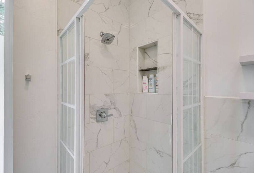 Hot Tub & Views:  Sunset Valley Retreat  In Eureka