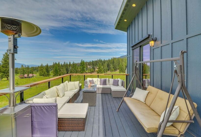 Hot Tub & Views:  Sunset Valley Retreat  In Eureka