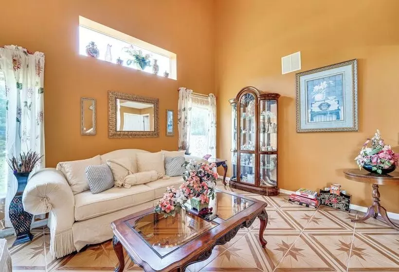 Family Friendly Kissimmee Home W/ Yard & Grill!