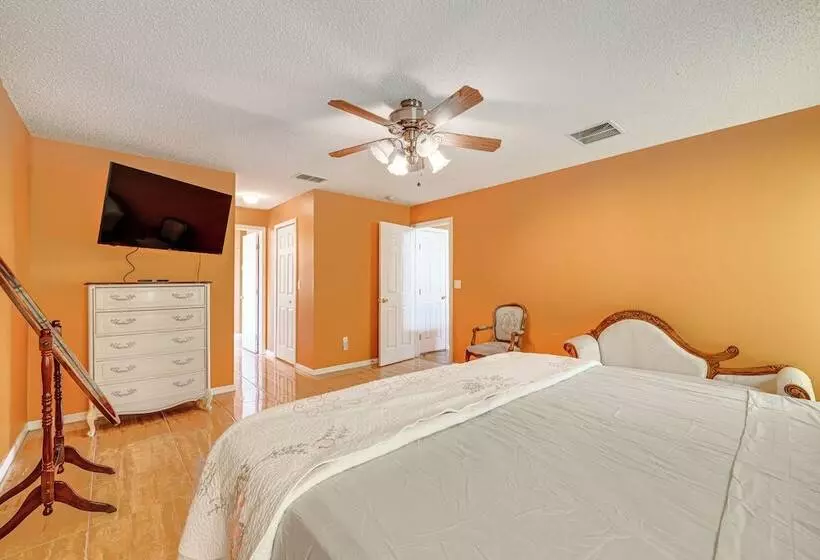 Family Friendly Kissimmee Home W/ Yard & Grill!
