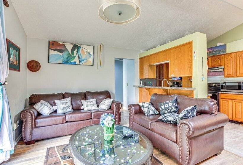 Family Friendly Okc Area Getaway: Dogs Welcome!