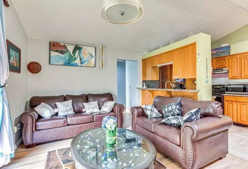 Family Friendly Okc Area Getaway: Dogs Welcome!