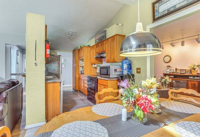 Family Friendly Okc Area Getaway: Dogs Welcome!