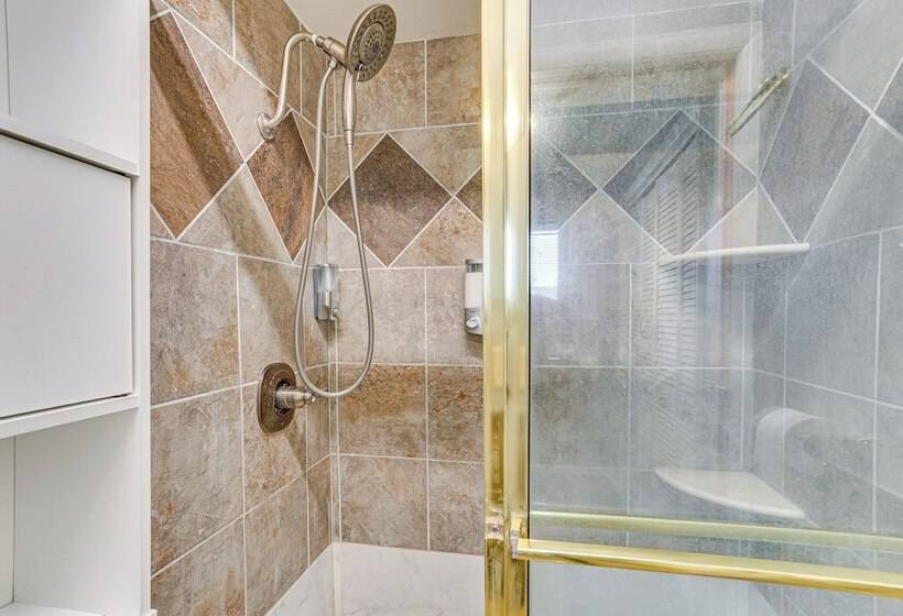 Family Friendly Okc Area Getaway: Dogs Welcome!