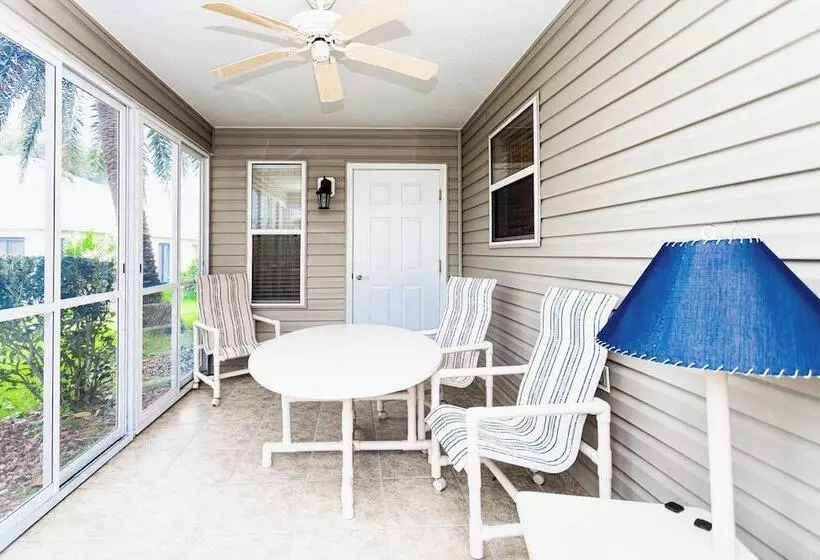Georgetown   Centrally Located 3/2 Designer Home