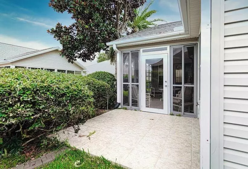 Georgetown   Centrally Located 3/2 Designer Home