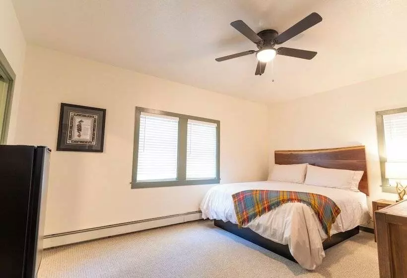 Hotelli Camp Richardson Resort