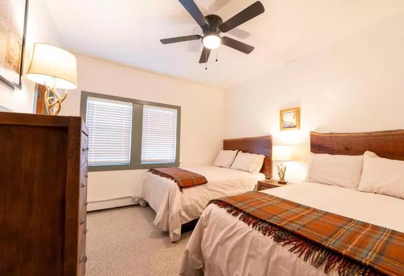 Hotelli Camp Richardson Resort