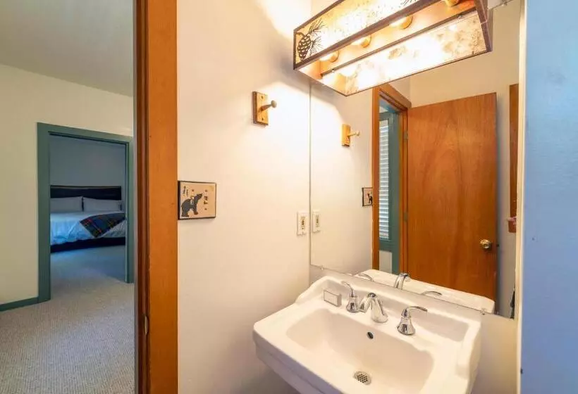 Hotelli Camp Richardson Resort