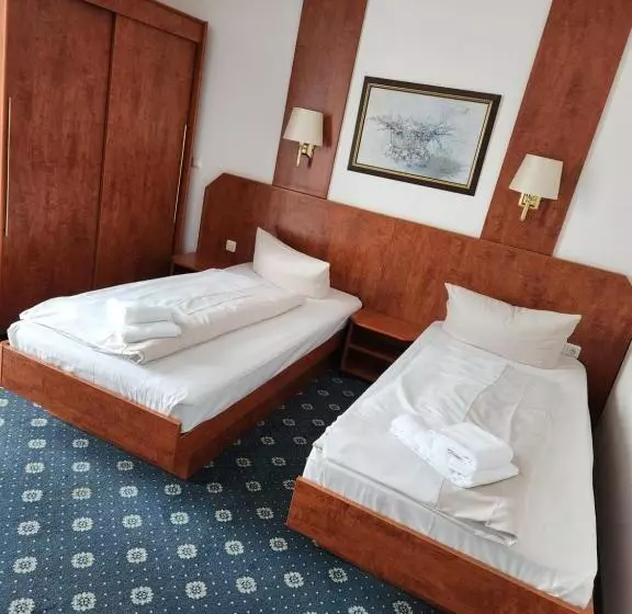 ホテル Hoyers In Pinneberg