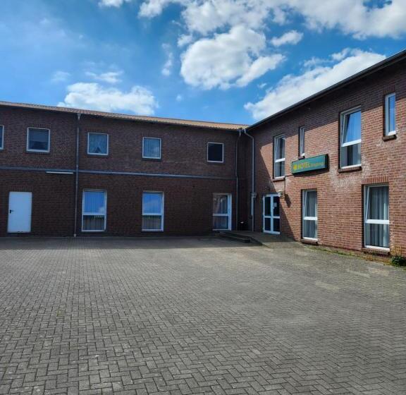 Отель Hoyers In Pinneberg