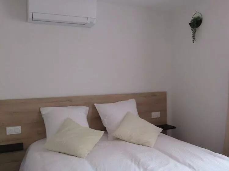 ホテル Les Jardins De Saulzet