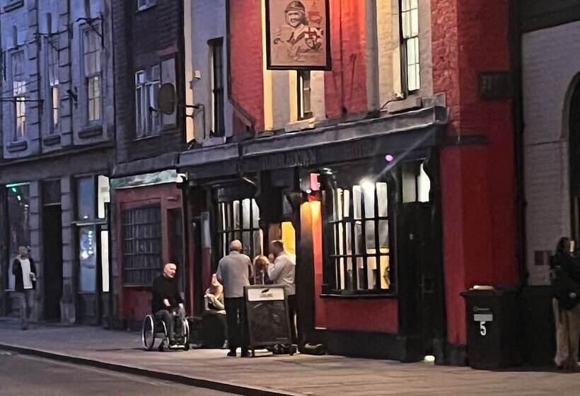 בית מלון כפרי Tumbledown