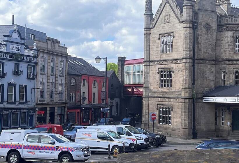 בית מלון כפרי Tumbledown