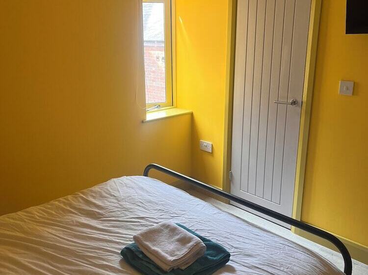 בית מלון כפרי Tumbledown