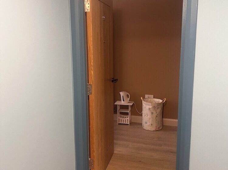 בית מלון כפרי Tumbledown