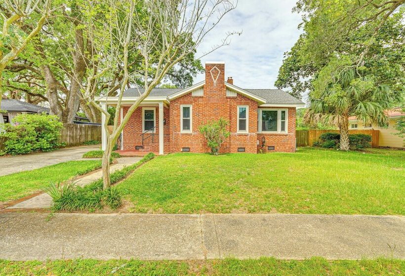 Pensacola Family Home W/ Fenced Yard: Pets Welcome