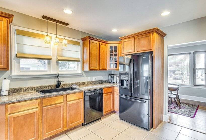 Pensacola Family Home W/ Fenced Yard: Pets Welcome