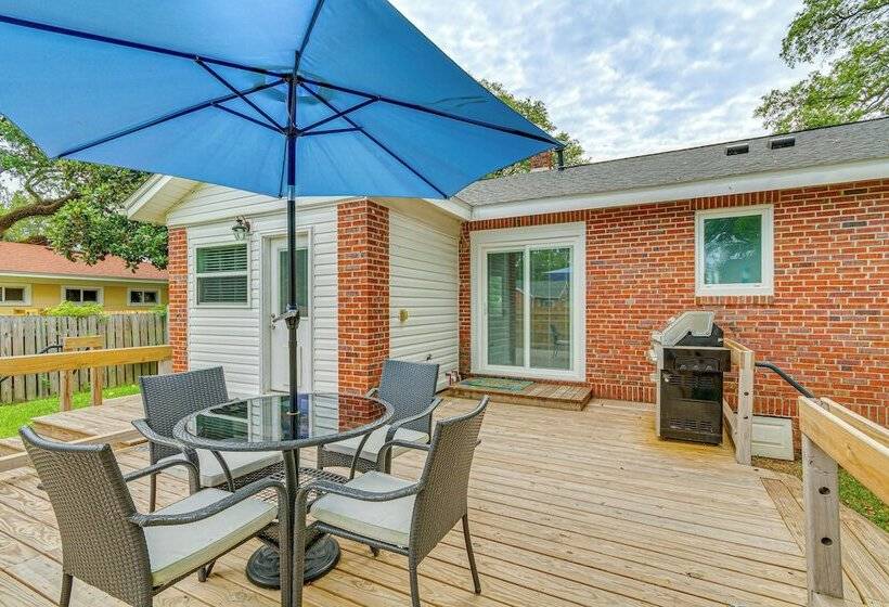 Pensacola Family Home W/ Fenced Yard: Pets Welcome