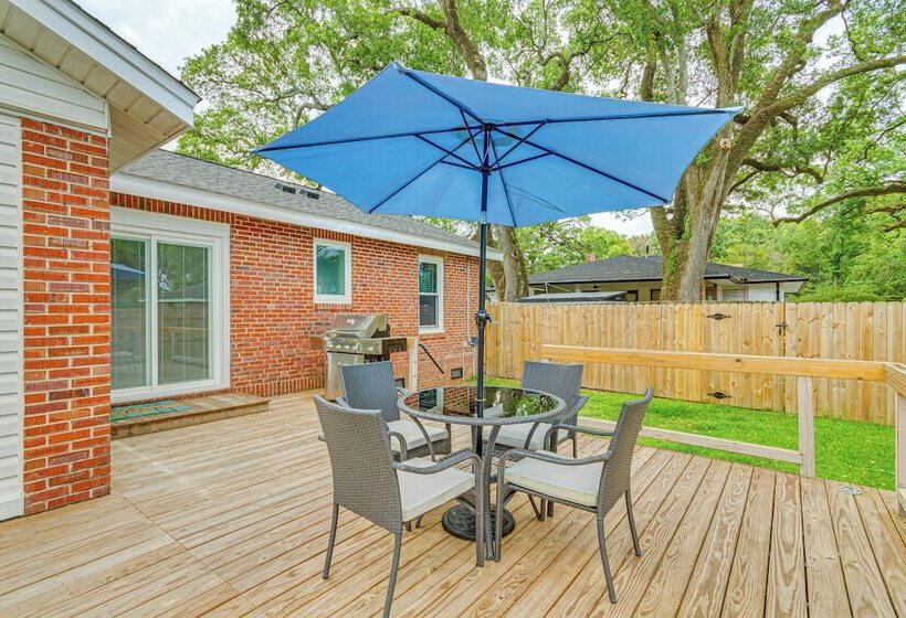 Pensacola Family Home W/ Fenced Yard: Pets Welcome