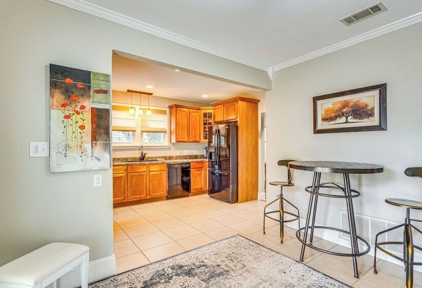 Pensacola Family Home W/ Fenced Yard: Pets Welcome