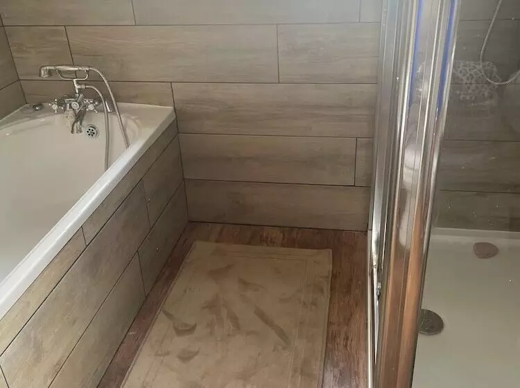 Residenssi Charming Green Retreat In Idyllic Eccleston