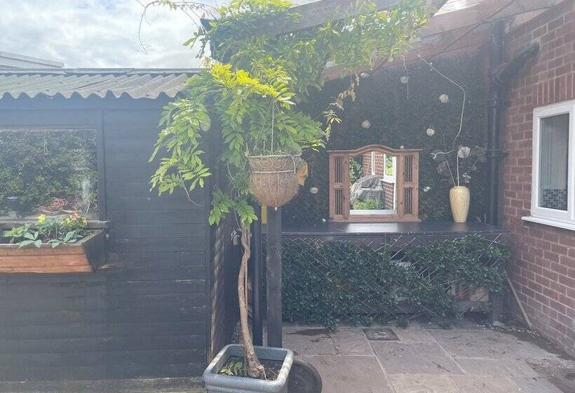 Residens Charming Green Retreat In Idyllic Eccleston