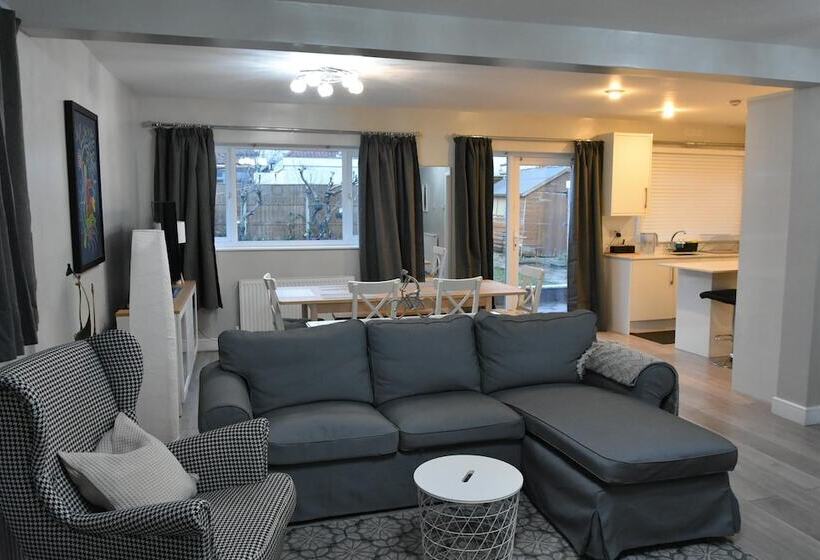 Residenza Charming Wembley Home Near Wembley Stadium