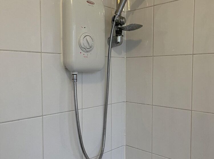 Residência Hive Stays, Sleeps 3, Free Parking, Wifi, Smart Tv