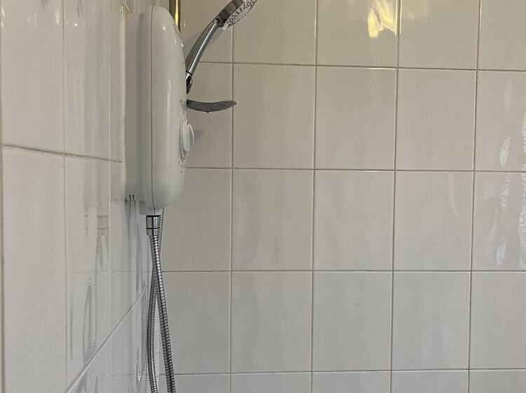 Residência Hive Stays, Sleeps 3, Free Parking, Wifi, Smart Tv