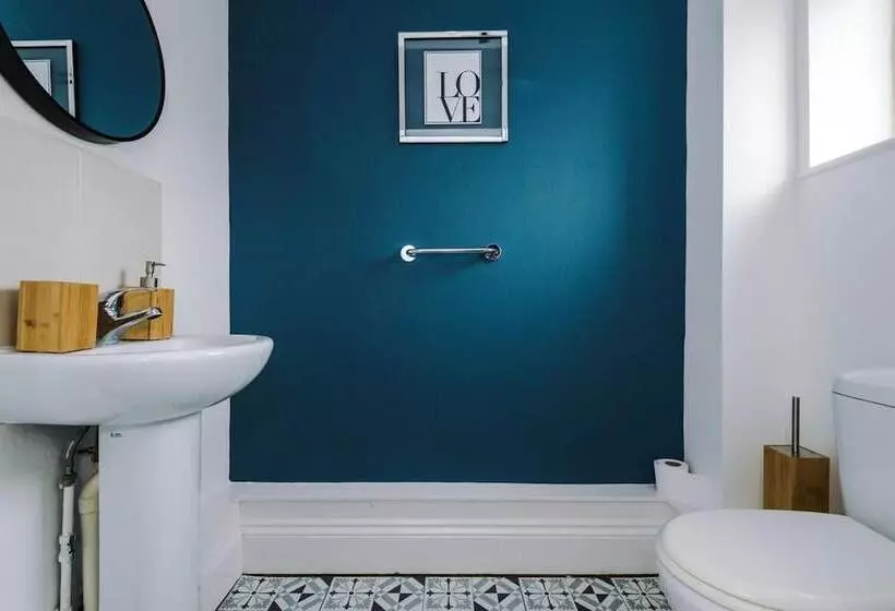 Residenssi Lovely 4 Bed/ Monthly Discount/ Bottle