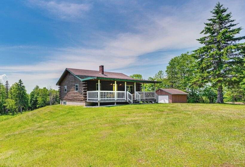 Rustic Cabin In West Danville W/ Deck & Fire Pit!