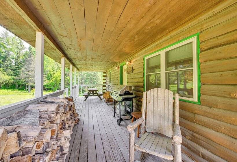 Rustic Cabin In West Danville W/ Deck & Fire Pit!