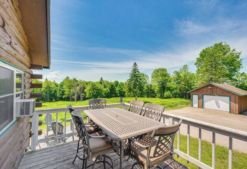 Rustic Cabin In West Danville W/ Deck & Fire Pit!