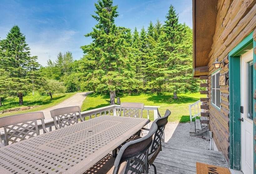 Rustic Cabin In West Danville W/ Deck & Fire Pit!