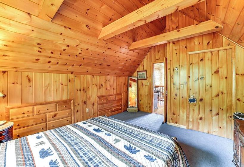 Secluded Oxford Cabin On 75 Acres: Sunset Views!