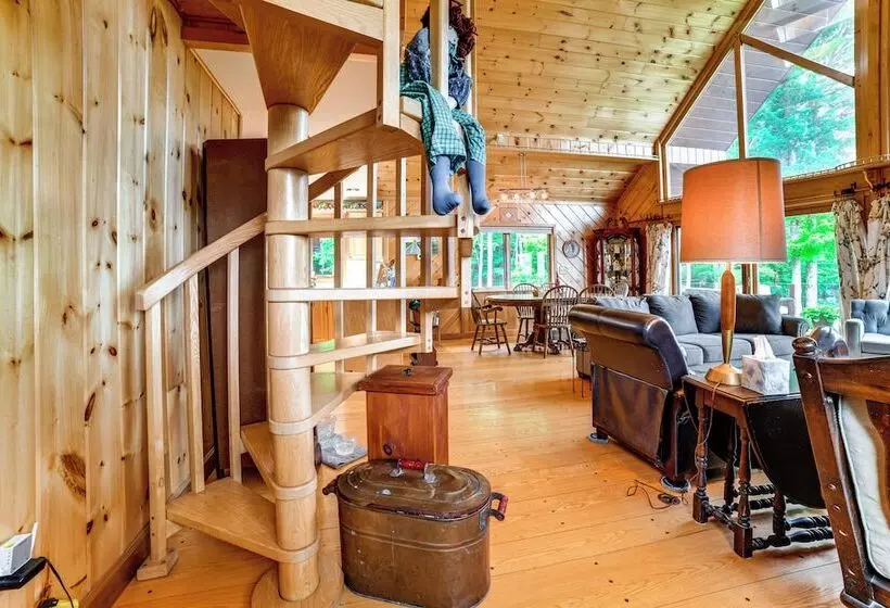 Secluded Oxford Cabin On 75 Acres: Sunset Views!