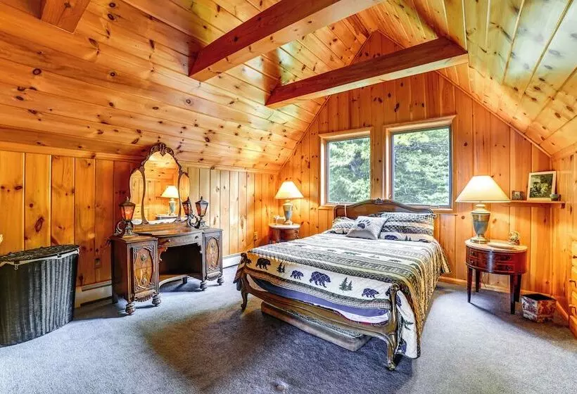 Secluded Oxford Cabin On 75 Acres: Sunset Views!