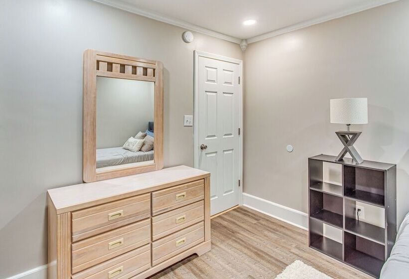 Whiteville Home W/ Fire Pit Near Lake Waccamaw!