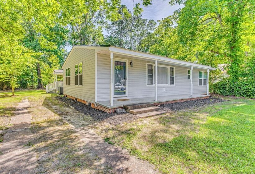 Whiteville Home W/ Fire Pit Near Lake Waccamaw!