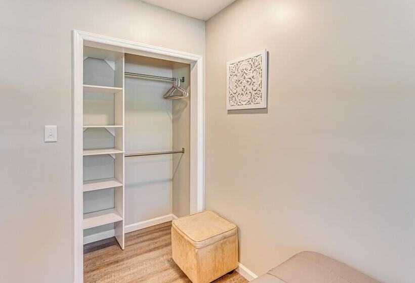 Whiteville Home W/ Fire Pit Near Lake Waccamaw!