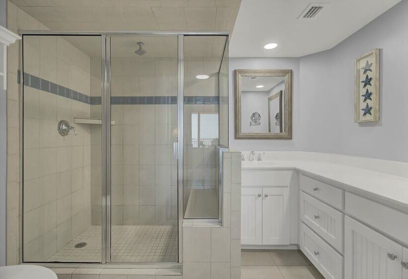 311 B Shipwatch By Avantstay Shared Pool + View