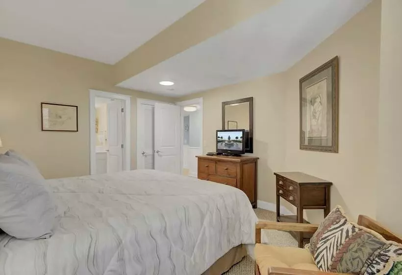 311 B Shipwatch By Avantstay Shared Pool + View