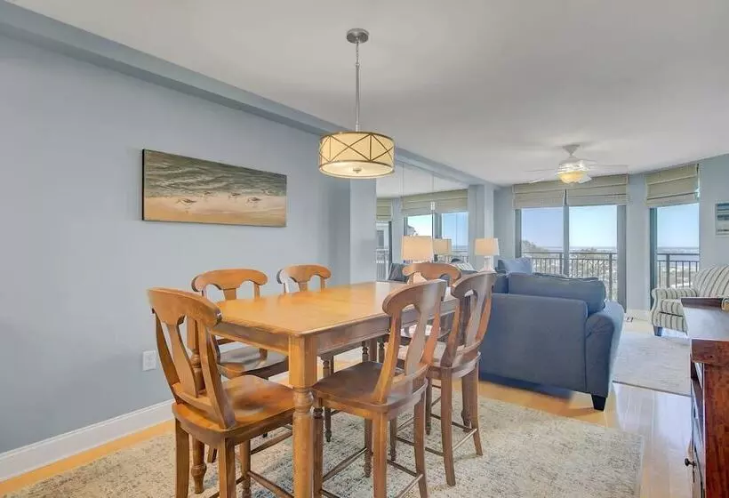 311 B Shipwatch By Avantstay Shared Pool + View