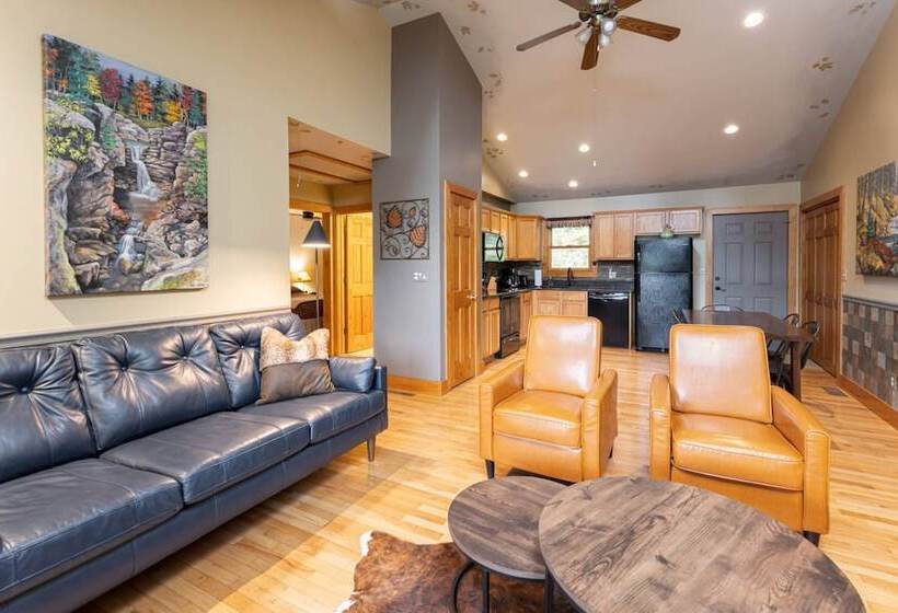 Among The Clouds By Avantstay Views + Hot Tub