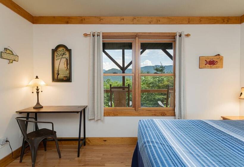 Among The Clouds By Avantstay Views + Hot Tub