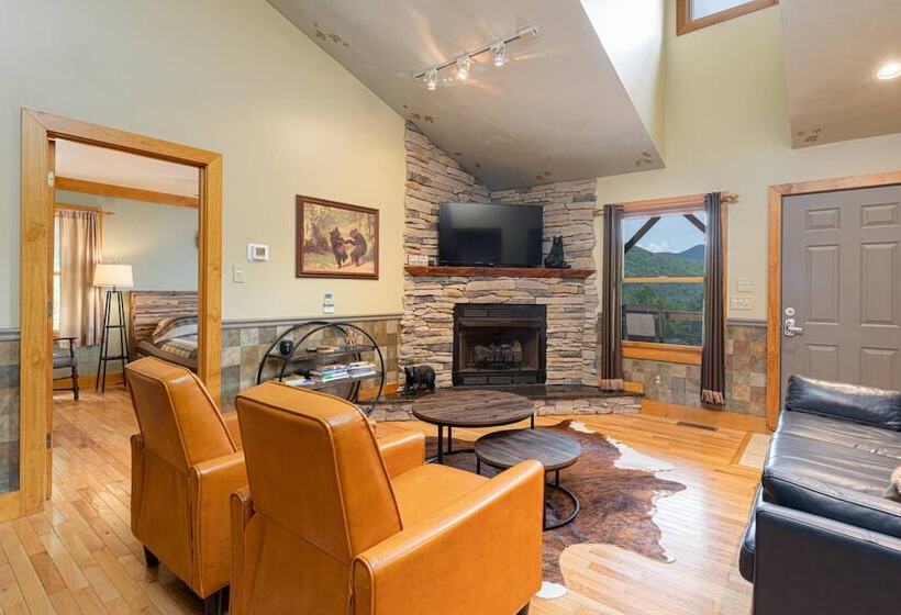 Among The Clouds By Avantstay Views + Hot Tub