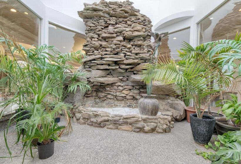 Bay House By Avantstay Waterfront, Pier, Pond